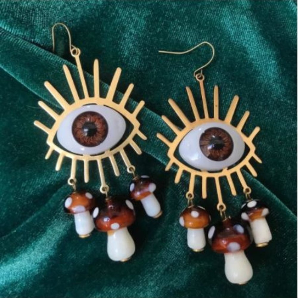 Brown Eyes Mushroom Earrings